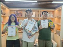 8月9日，摸鱼小岛SM店举办了卡卡颂世界大赛-中国区选拔赛�