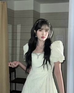 우리는 바람처럼 자유로워야 한다🌪
 @纯情老母猪🐷 