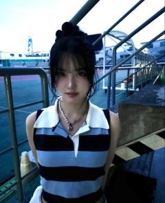 우리는 바람처럼 자유로워야 한다🌪
 @纯情老母猪🐷 