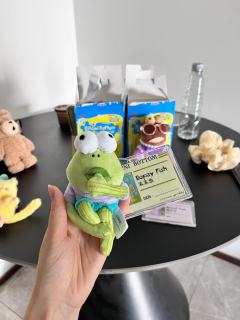 一般丑的看不上 特别丑的就必须拥有了！