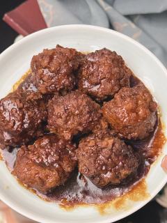 《反骨》,8H。这个本的主线,几乎可以无视,剧情比较寡淡,重