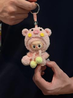 迷你拉布布小娃衣已安排～
