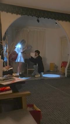 前期是推理，我不怎么爱推理所以感觉无聊，后面感觉挺好玩的，感