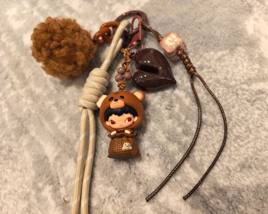小野真的太可爱了，每天带着出门