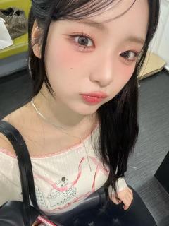 萌萌的
代表emoji：🦋
本名：最智元(최지원)

艺名