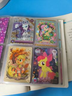 帮我看看这些卡一共多少钱？（除了里面的假卡）求👏👏👏