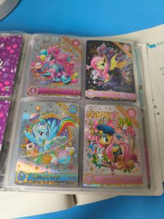 帮我看看这些卡一共多少钱？（除了里面的假卡）求👏👏👏