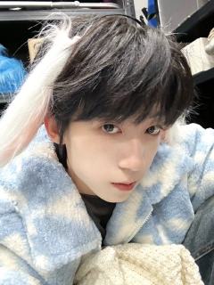 杨博文四代第一且唯一主舞