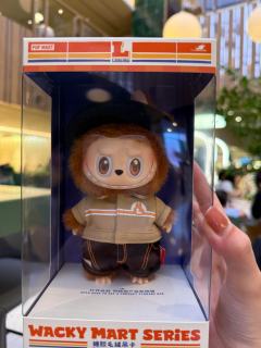 泡泡玛特POP MART labubu便利店吊卡
THE M