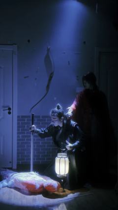 “方圭量世路,芷室养天钧。”
“我即为法,我即为规!”
武