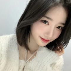 今日头像-金琉然Yooyeon
六颜三实力竞争者就是这么美！