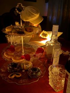 旧时代的红与黑，弄潮儿的血与泪

My name is Wi