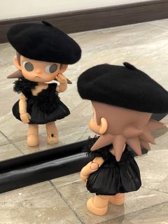 不抱我 我就赖在这不走啦！