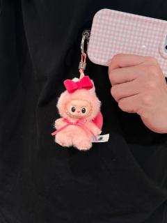 穿了娃衣果然是不一样呢～
美的美的！！！