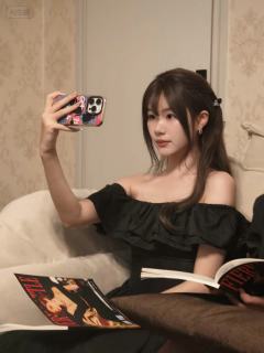 😅我愿称之为艾琳娜无所事事的花市一日游

剧本：弄潮
时间