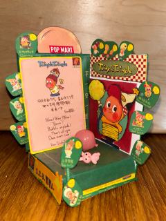 盲盒特意没扔 做了梦寐以求的小展台