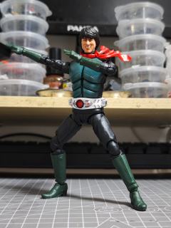 最近看了龙叔的新作捕风追影，果断入了这款，怀念当年警察故事里