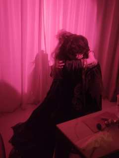 “鬼王殿下,夫人她……”
“她认错了?”
“夫人她又带花🌸