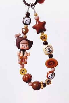 秋天是我对夏天忽而闪过那一抹微笑！
像秋一样接纳自己的丰荣与