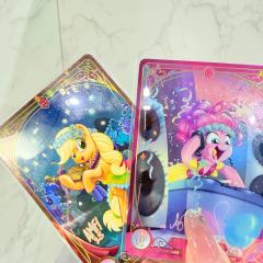 小马宝莉卡游tcg第三弹梦魇之夜首拆分享
双爆隐藏闪亮红宝石