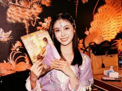 跟猴恋爱可太爽了！我的心上人是盖世英雄！

《壁上观》
店家