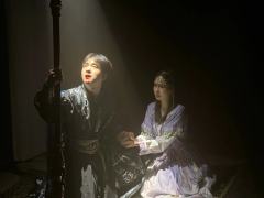 跟猴恋爱可太爽了！我的心上人是盖世英雄！

《壁上观》
店家