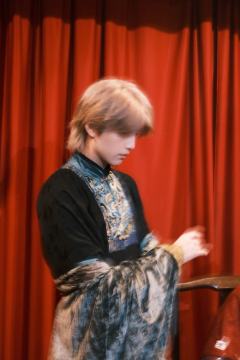 【 请君入瓮 】
/////...LOADING...CON