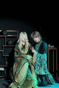 【 请君入瓮 】
/////...LOADING...CON