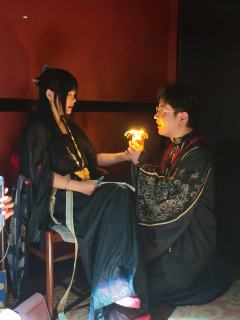 最近很少见的高开本，万万没想到破冰都是沉浸氛围，很独特
--