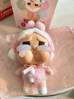 第一次买crybaby 怎么说呢 一端6个就喜欢一个 其他都