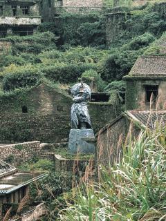 这个秋天,携程旅行联合泡泡玛特旗下IP“Hirono小野”,