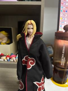 比雏田更高，该大的地方很大，可玩性很高，但裤子紧绷想做痛天脚