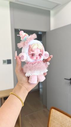 最爱的抱抱幽灵，美死啦～！小猫妆太绝了，眼片也好看！
还有我