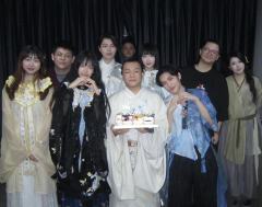 三郎，我有霸王茶姬想你，我在英语角的红豆树下等你。
没想过有