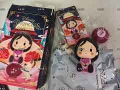 店内盲盒可一次性全出，一口价899，包邮，可小刀