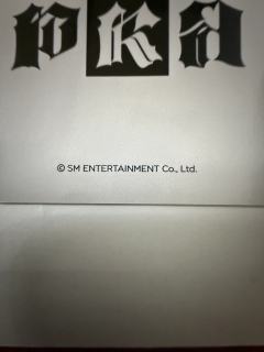 dirtywork k4签售冬真假鉴别
假卡色调相对真卡偏红