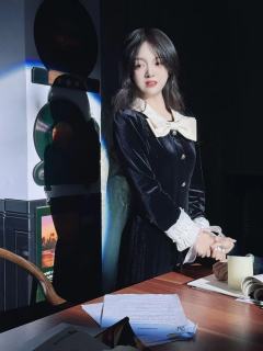 旧时代的红与黑，弄潮儿的血与泪

My name is Wi