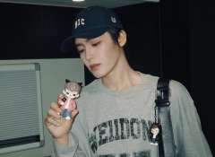 -
照片背景基础
合照兄弟就不基础
酷帅出街with Ray