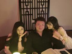 看似艾琳娜在雌竞,实则真没招了
《弄潮》打完了,果然还是不