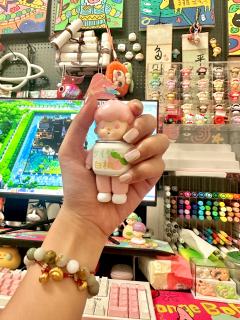 现在退坑可能是一个转折吧，曾经的头脑发热和热爱，到现在的忍痛