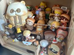 现在退坑可能是一个转折吧，曾经的头脑发热和热爱，到现在的忍痛