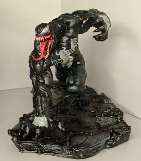 整体效果还是很不错的，牙齿、舌头都做的很逼真，细节都很到位