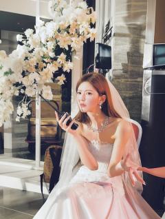 许妍的每一套造型都很好看*^O^* 剧情也推进的很快 特别好