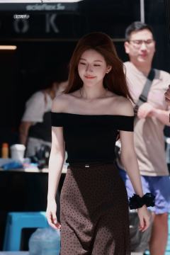 许妍的每一套造型都很好看*^O^* 剧情也推进的很快 特别好