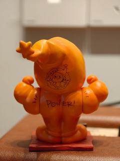 星星人四代手办最看好马卡龙和强壮面包，两个最有反差感，手手可