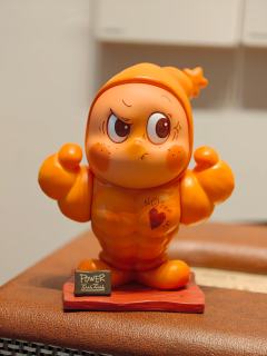 星星人四代手办最看好马卡龙和强壮面包，两个最有反差感，手手可