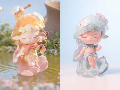 当折枝的芬芳在手中溃散，
我俯身触碰水面
刹那的倒影里
花谢