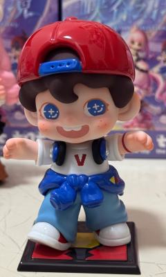 这次联名最喜欢嘟嘟弟弟了，小卤蛋完美适配，姐姐和莉塔都带珠光