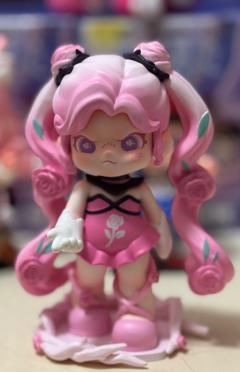 这次联名最喜欢嘟嘟弟弟了，小卤蛋完美适配，姐姐和莉塔都带珠光