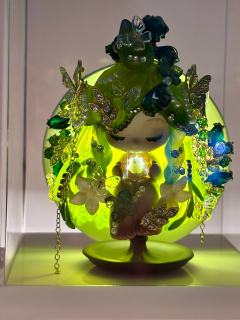 好喜欢自己diy的娃，灯光和亚克力盒子都是精心挑选的，太治愈